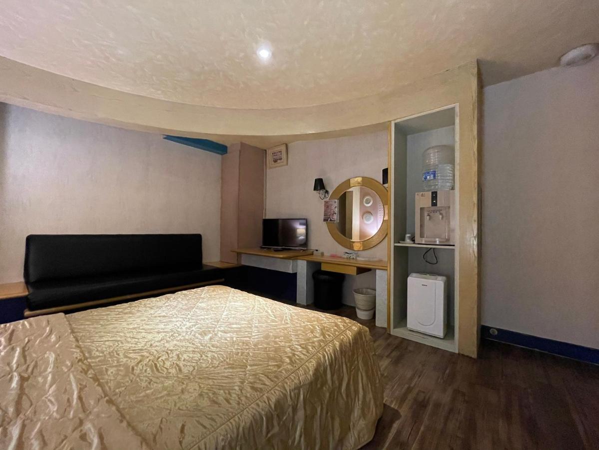 溫情自助旅店 Hotell Taoyuan Exteriör bild